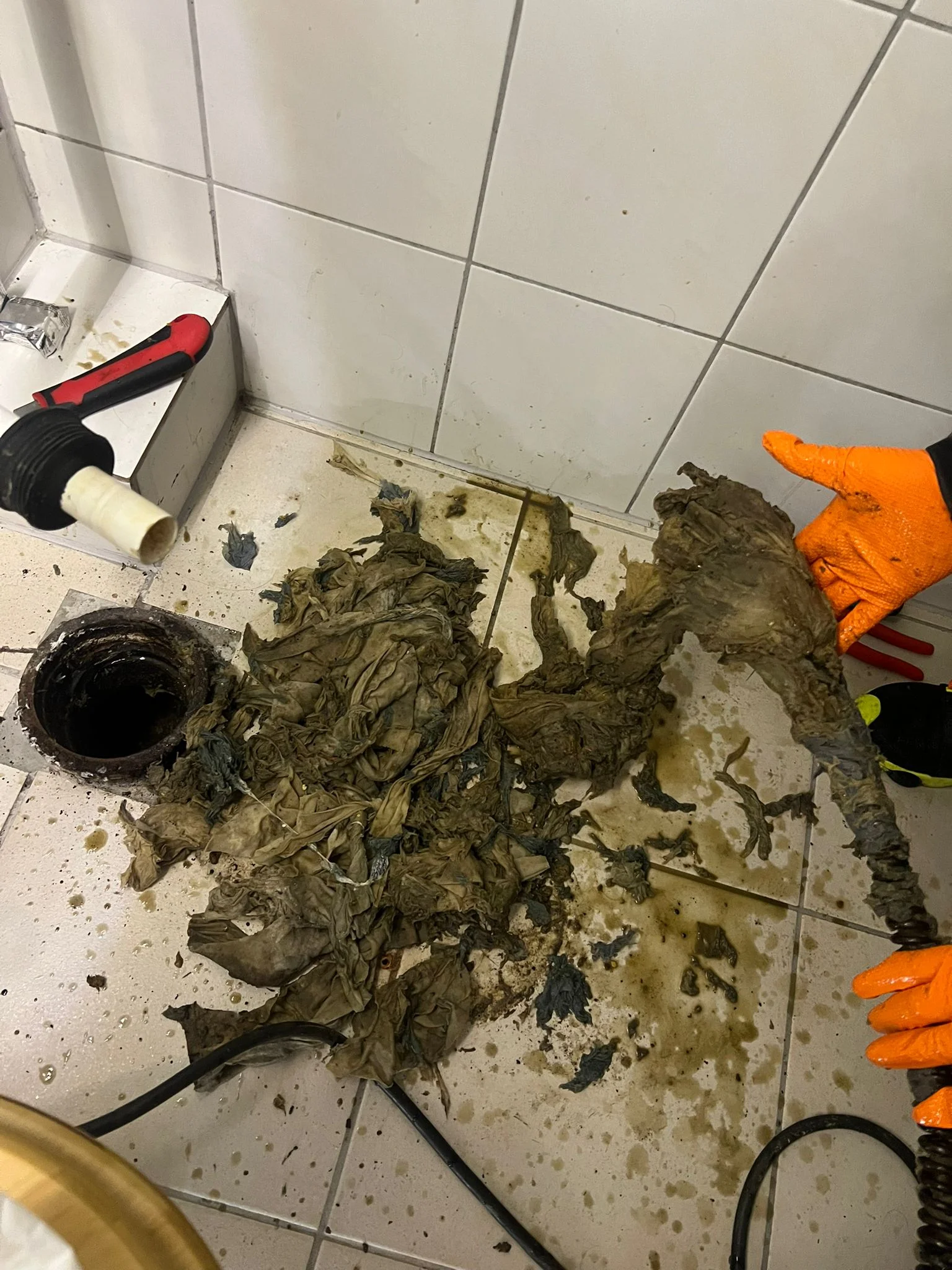 Abflussreinigung Notdienst Dreieich Buchschlag Feuchttücher Verstopfung Kanal reinigen